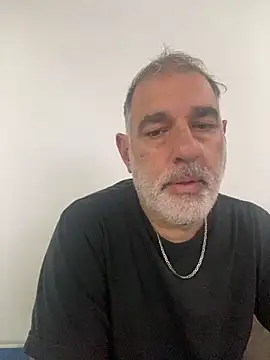 Snapshot of Calamar70 chatting on April 15, 8:09 pm Calamar70 online show from April 15, 8:09 pm