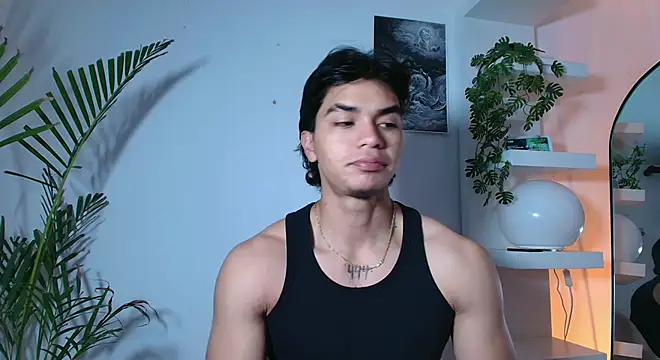 andyypalmer  online show from May 16, 6:10 am