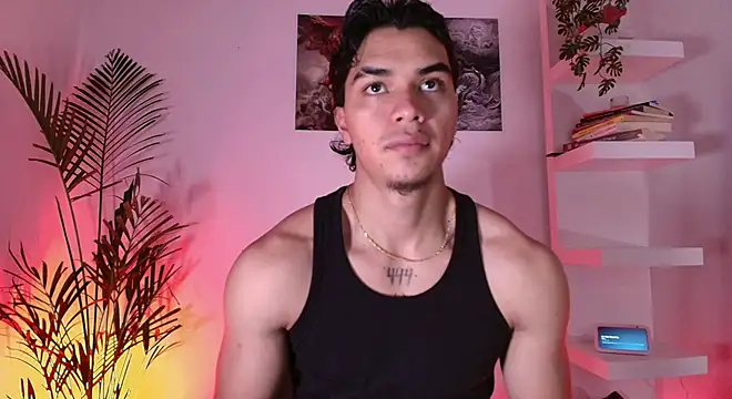 andyypalmer  online show from May 31, 6:10 am
