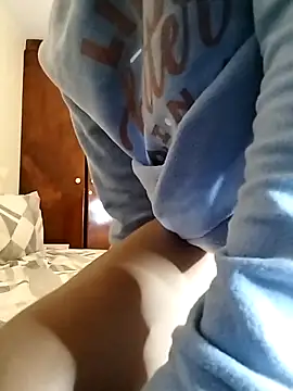Slender012 online show from May 16, 11:36 pm