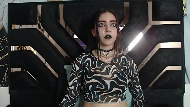 amberblackcs01 online show from May 15, 3:19 pm