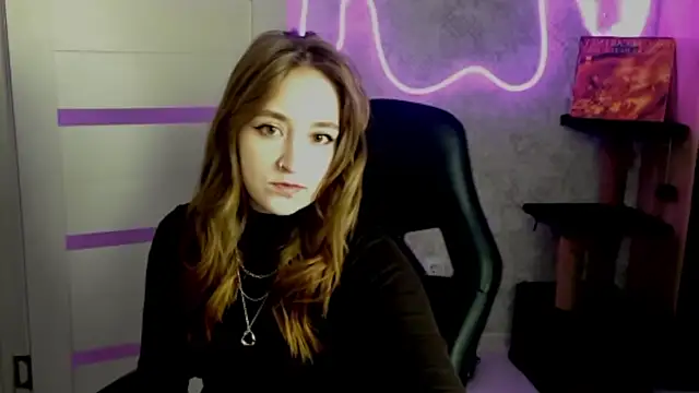 sara rosseee online show from April 21, 5:39 pm