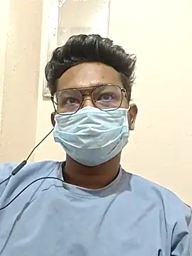 Snapshot of hot_boy995 chatting on April 16, 4:13 am hot boy995 online show from April 16, 4:13 am