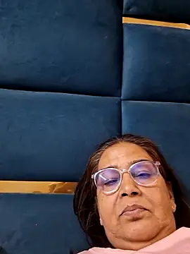 Shalini3456 online show from May 10, 4:12 pm