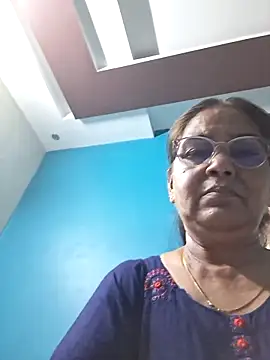 Shalini3456 online show from May 12, 7:16 am