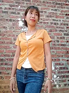 Elena Mia online show from May 16, 12:07 am