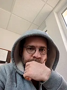 gayboyx77 online show from April 15, 9:38 am