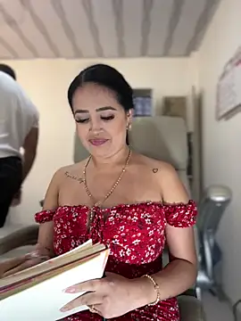 Snapshot of Sara_fun chatting on March 9, 5:11 am Sara fun online show from March 9, 5:11 am