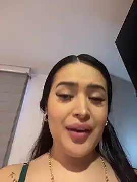 Sara fun online show from November 8, 4:07 pm