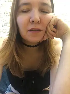 Chill Babe online show from April 16, 1:12 pm