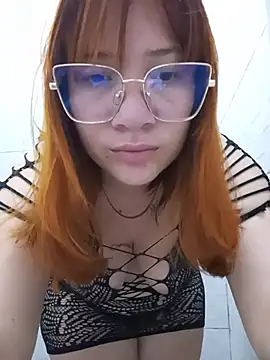 Snapshot of Curves_Nina chatting on June 20, 7:44 am Curves Nina online show from June 20, 7:44 am