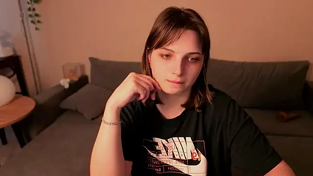 tender meow online show from June 24, 4:28 pm