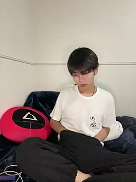 XRIIX online show from May 22, 12:44 pm