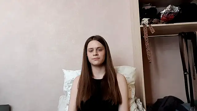 Snapshot of CyberLush chatting on April 16, 7:09 am CyberLush online show from April 16, 7:09 am