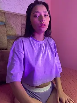 Snapshot of Zoe_pink14 chatting on April 16, 1:34 pm Zoe pink14 online show from April 16, 1:34 pm