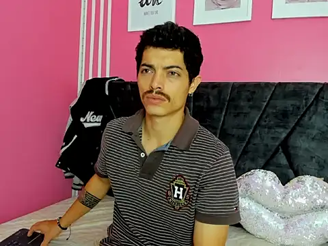 taylor Stele online show from April 20, 1:47 pm