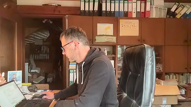 o florian o1 online show from May 11, 8:53 am