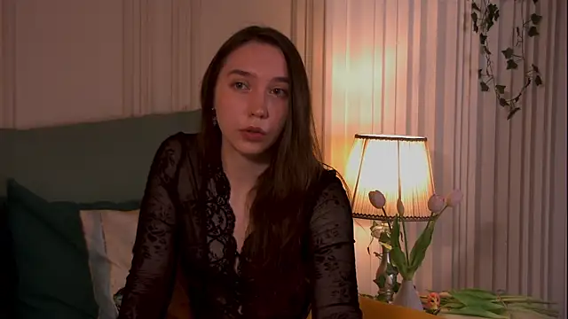 Snapshot of Suzaneey chatting on May 30, 6:49 pm Suzaneey online show from May 30, 6:49 pm