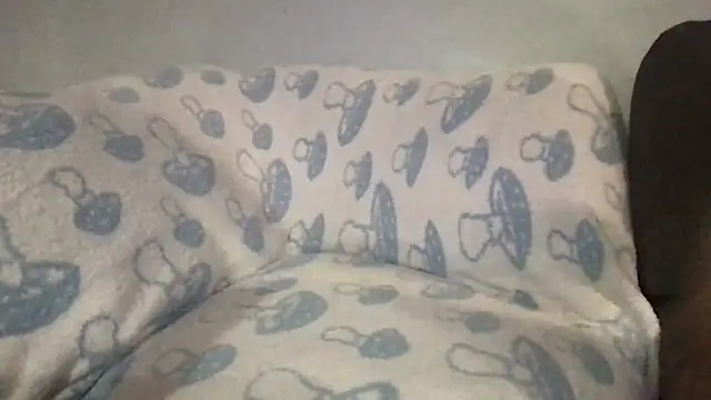 Snapshot of maldito33 chatting on April 18, 1:20 am maldito33 online show from April 18, 1:20 am