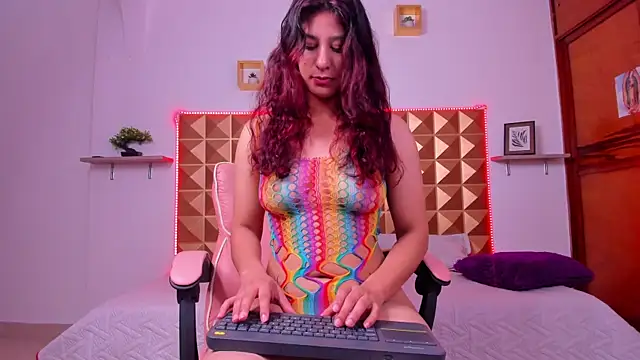 Naughty Kat  online show from April 25, 3:42 am