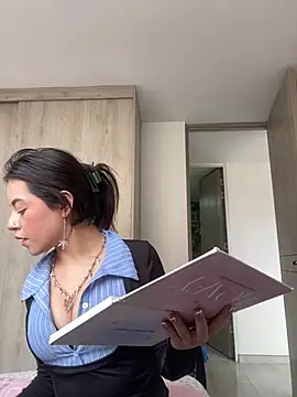 megan shyne online show from July 16, 8:04 pm