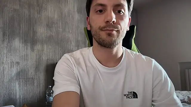 italianass94 online show from April 16, 2:18 pm