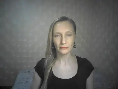 LunaBelle8 online show from May 3, 6:14 pm