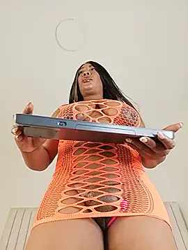 MadameEbony online show from July 21, 11:45 am