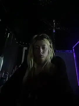Spoilmedaddy732 online show from April 20, 1:58 pm
