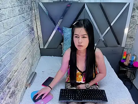 Snapshot of julietaflame chatting on May 12, 1:08 pm julietaflame online show from May 12, 1:08 pm