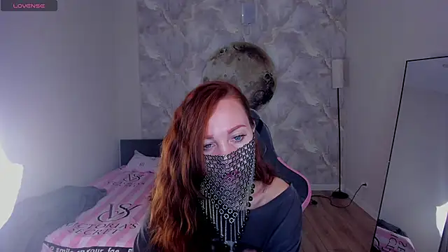 Margo Kelly online show from June 18, 1:06 am