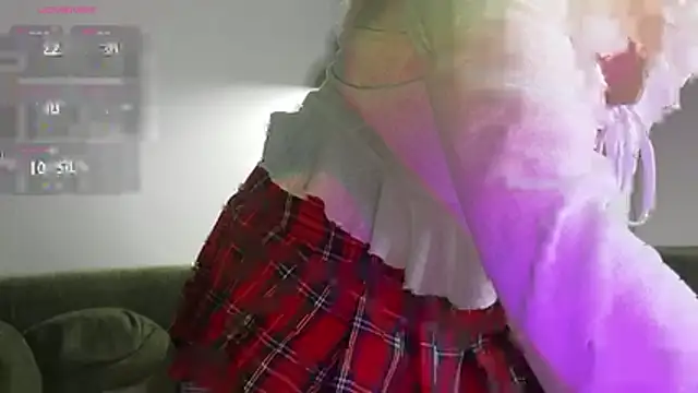 TonyaMeow online show from April 17, 6:49 am