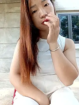 Ngocnga2 online show from May 15, 11:56 pm