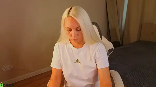 April Nelson online show from June 17, 12:24 am