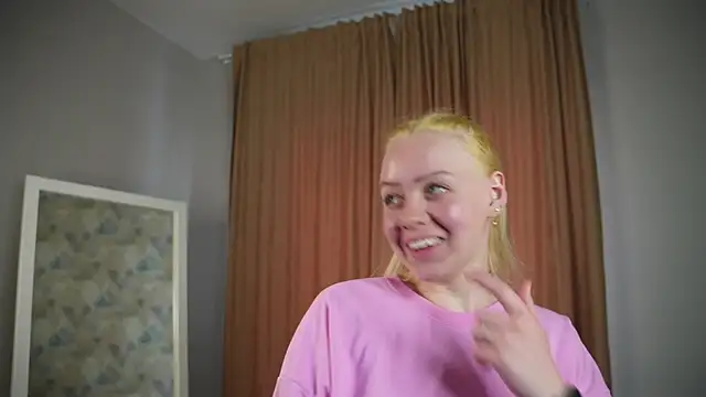 DorrisEdstrom online show from April 18, 3:10 am