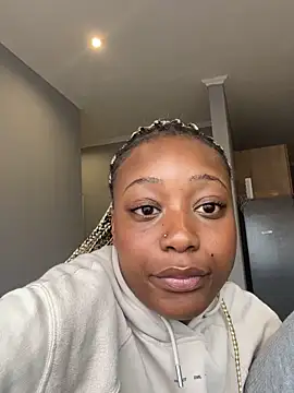 EbonySlimXx online show from April 25, 2:36 pm