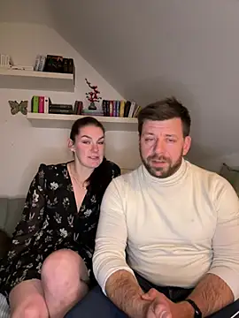 Hasi und Baerchen online show from May 12, 6:38 pm