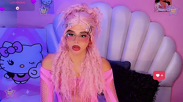 Mimi RubyJane online show from July 3, 11:49 am
