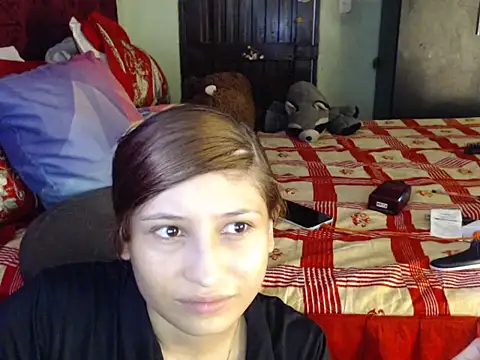 AnnieLorin online show from April 29, 4:44 pm