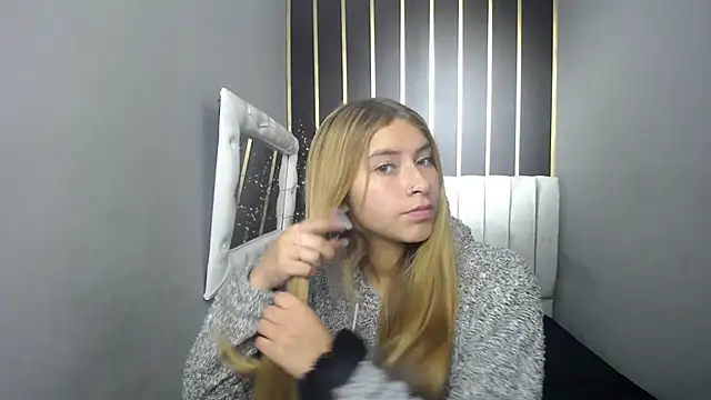 nancy blonde online show from May 20, 12:33 pm