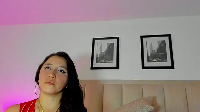 CatalinaSaanz online show from June 11, 7:01 pm