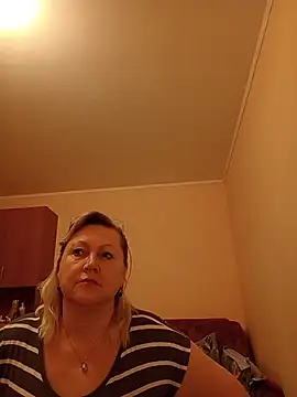 I amVeronicle online show from July 7, 1:04 pm