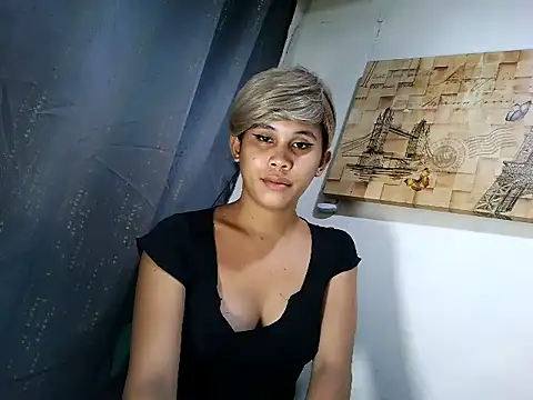 Snapshot of Angelalove25 chatting on July 2, 11:22 pm Angelalove25 online show from July 2, 11:22 pm