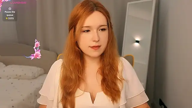 Snapshot of flaremoon chatting on July 3, 6:47 pm flaremoon online show from July 3, 6:47 pm