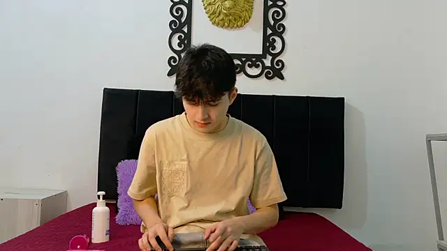 LunayDream online show from July 3, 11:49 am
