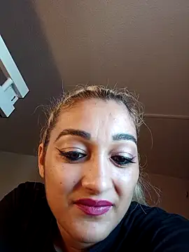 Lina199802 online show from May 24, 4:23 pm