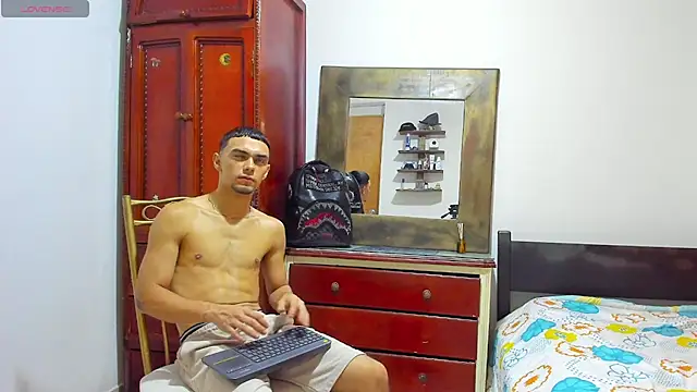Teo Rave online show from July 18, 6:34 pm