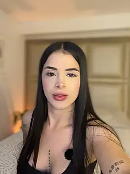 Snapshot of Bella_jagger chatting on June 10, 7:07 am Bella jagger online show from June 10, 7:07 am