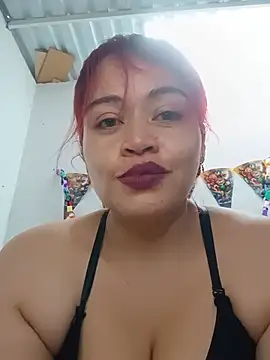 Snapshot of Amaranta-Luque chatting on June 15, 8:00 pm Amaranta-Luque online show from June 15, 8:00 pm