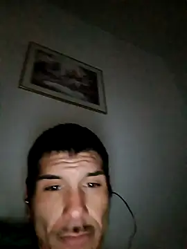 kalibeeyee123 online show from April 23, 1:18 am